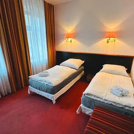 An Der Rennbahn Kostenloses Parken Hotel *