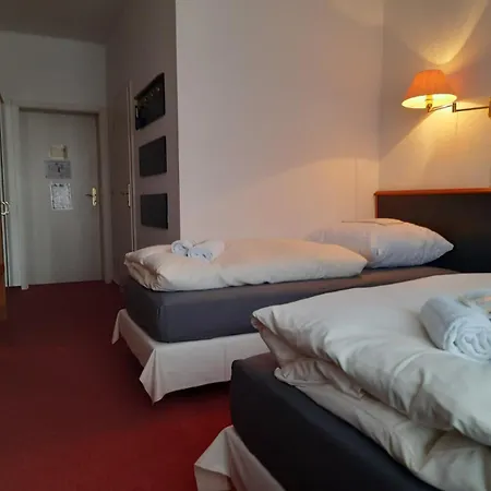 Hotel An Der Rennbahn Kostenloses Parken Drážďany
