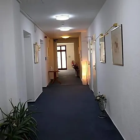 An Der Rennbahn Kostenloses Parken Hotel *